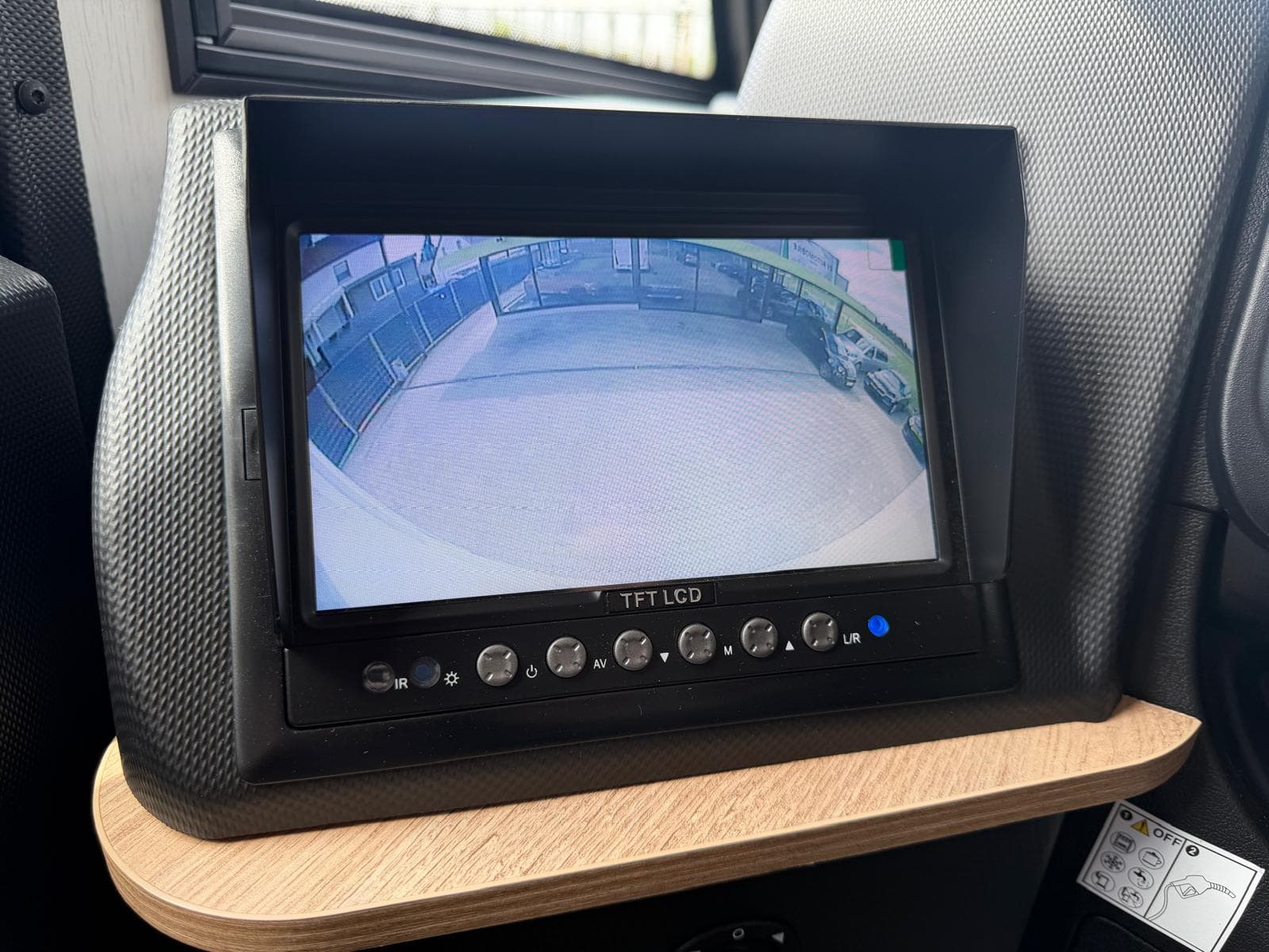 Mooveo INT 74QBH – Rückfahrkamera-Monitor